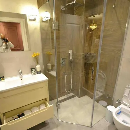Grand Bazaar Near Historical Area Apartment *